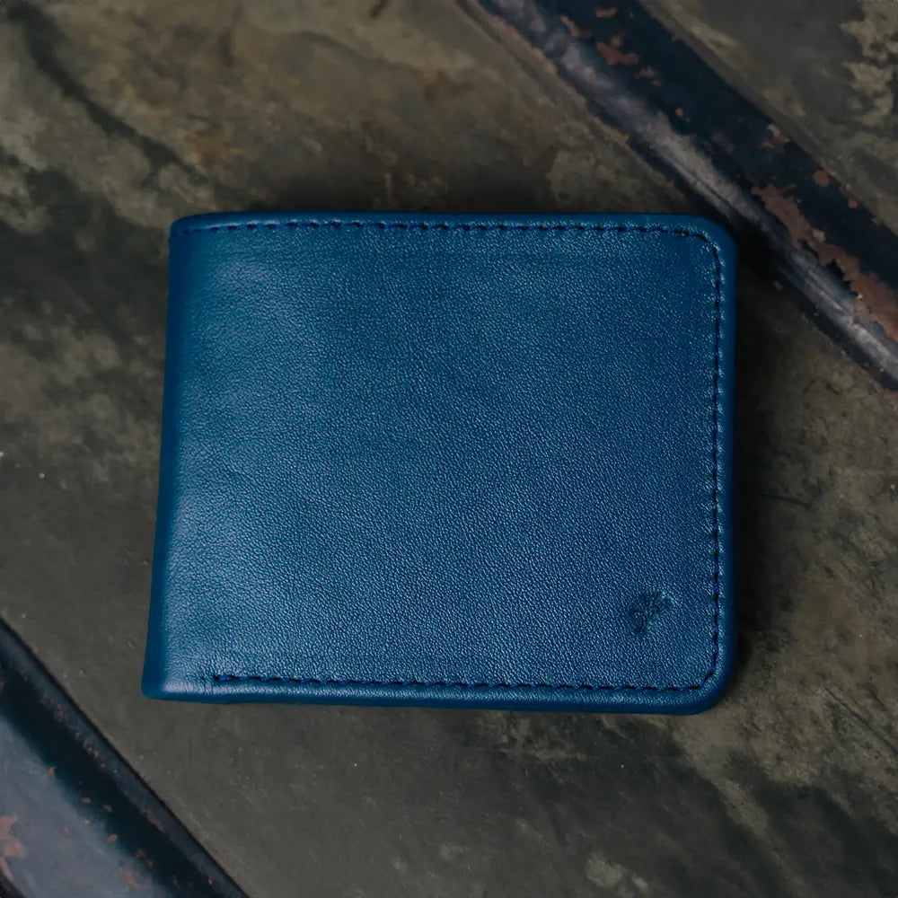 Billfold Wallet | Natural Grain Calfskin Leather | Blue