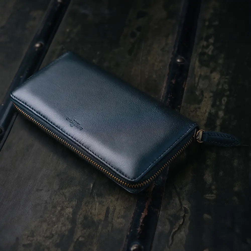 Women's Wallet | Natural Grain Calfskin Leather | Obsidian