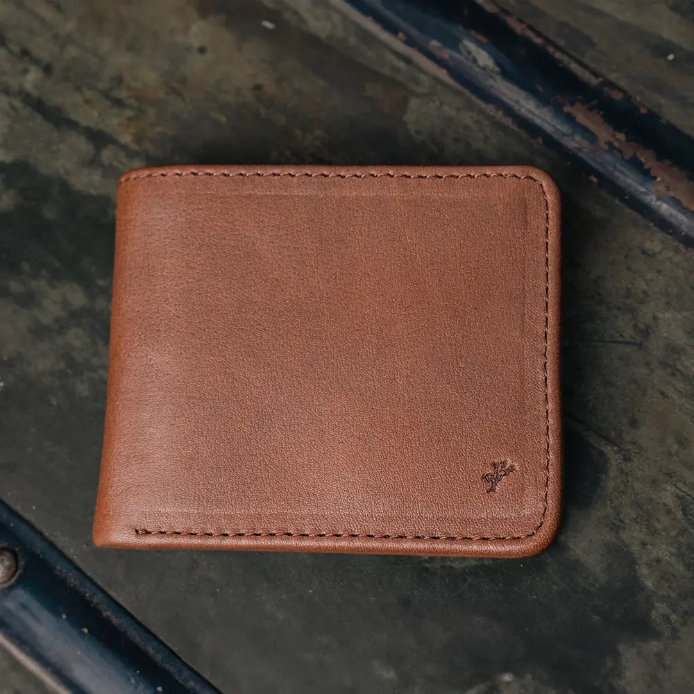 Billfold Wallet | Natural Grain Calfskin Leather | Bourbon